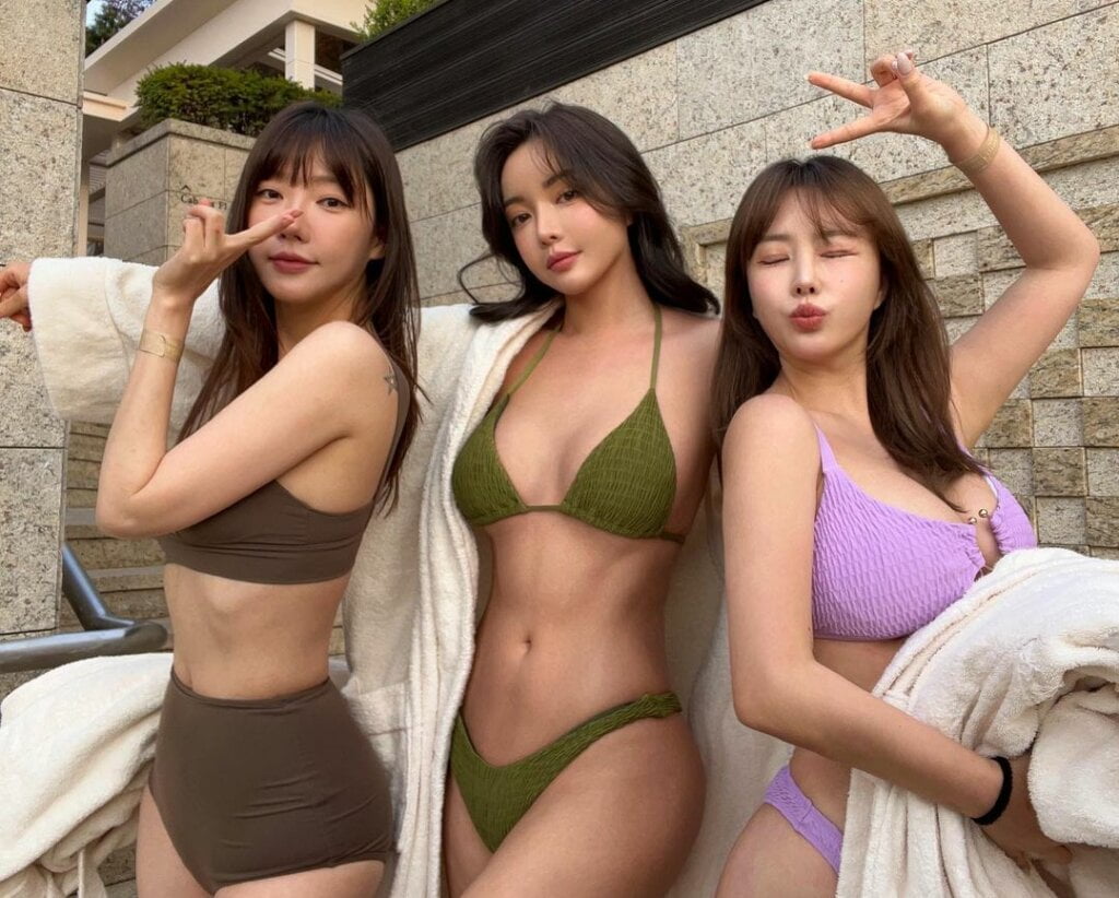 Hot & Sexy Korean Women and Girls to Follow on Instagram